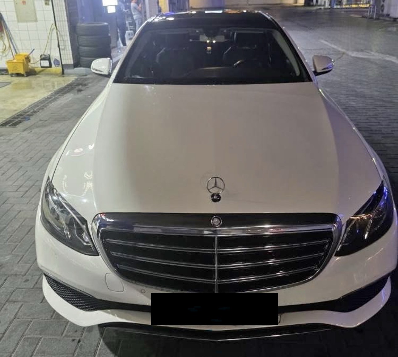 E 300
