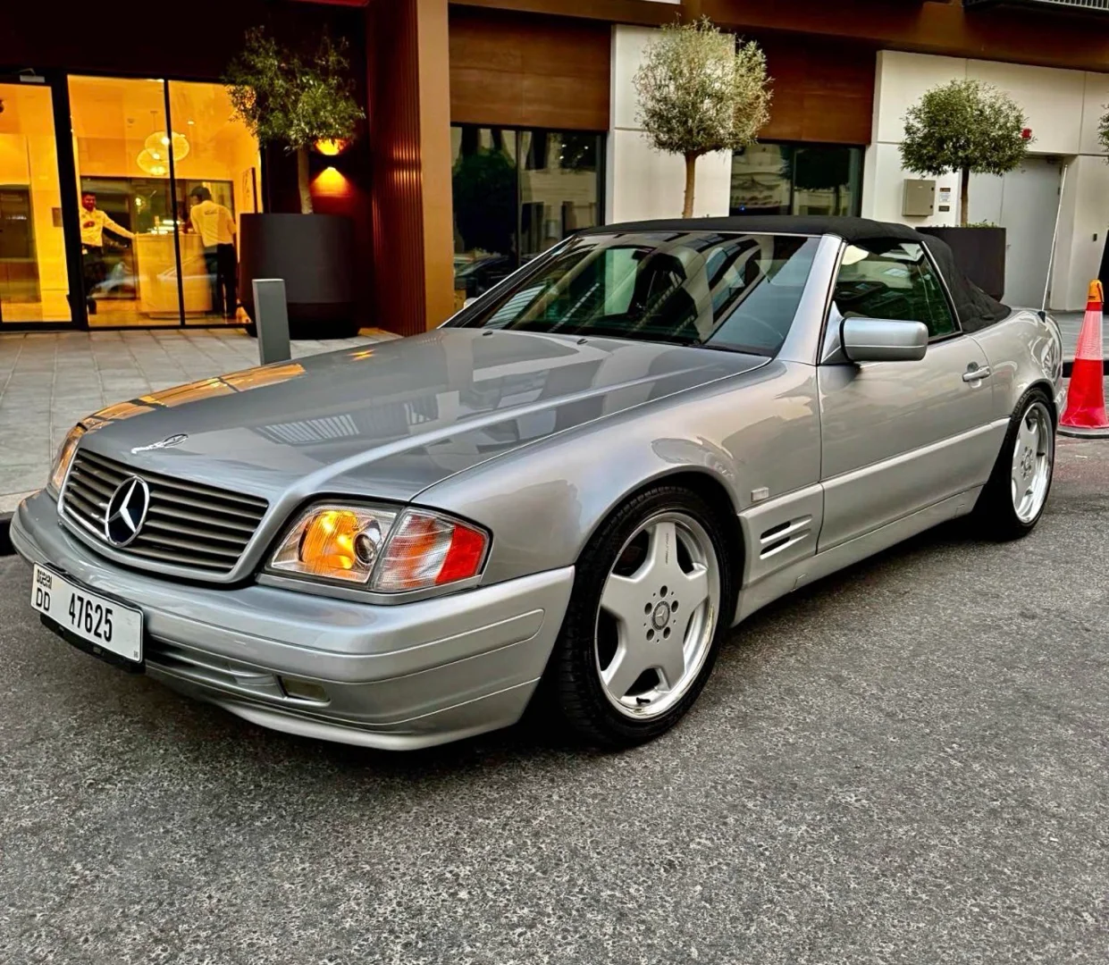SL 320