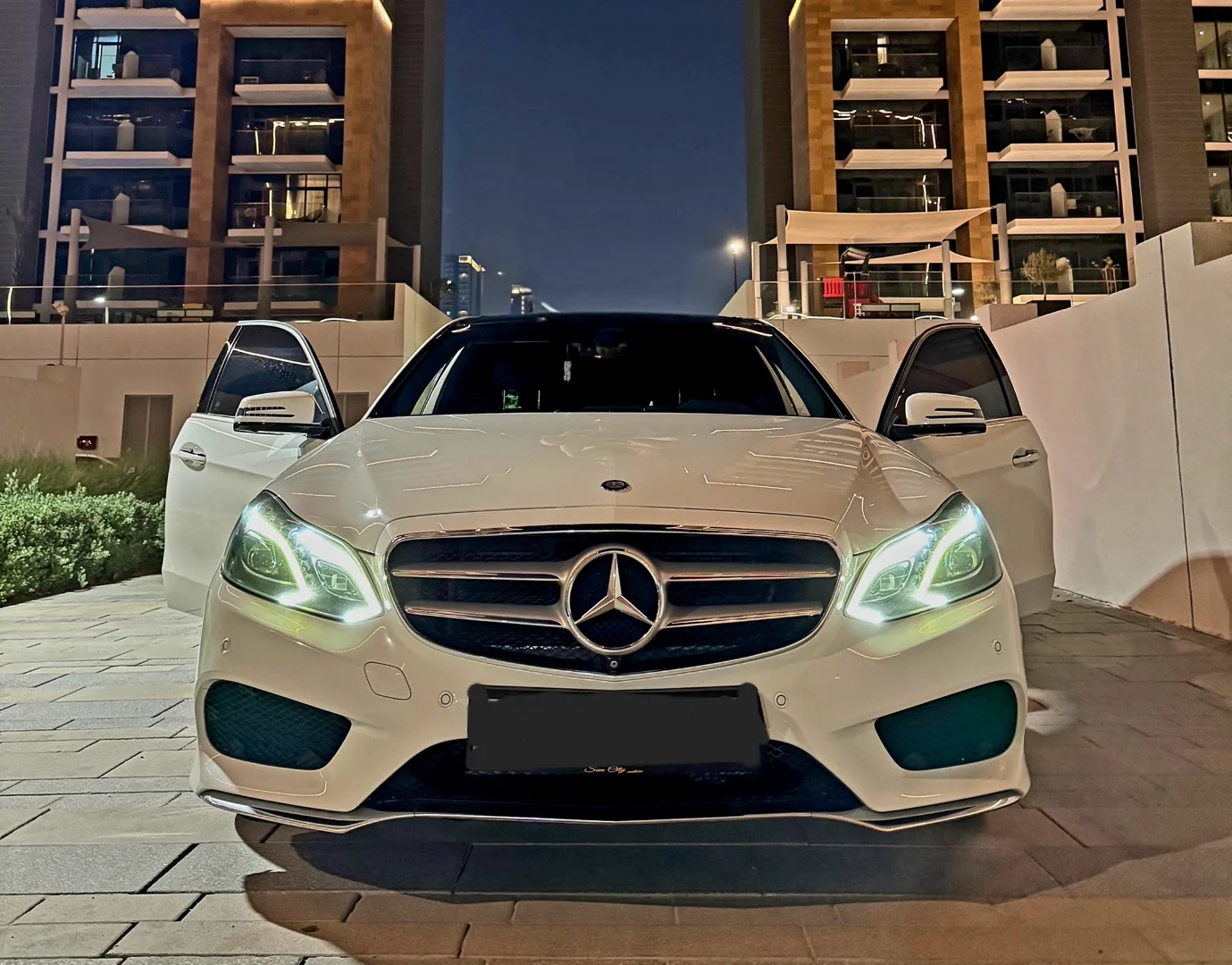 E 300