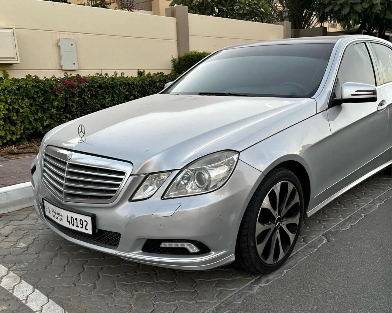 E 300