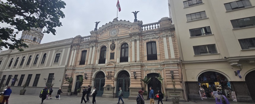 Casa de Correos y Telégrafos (Mail and Telegraph House)