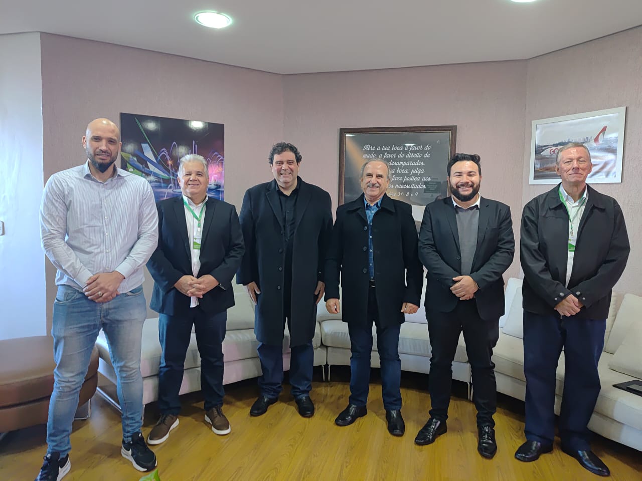 PREFEITO DE CASCAVEL, RENATO SILVA, SE REÚNE COM DIRETORIA DO OBSERVATÓRIO SOCIAL - Imagem 3