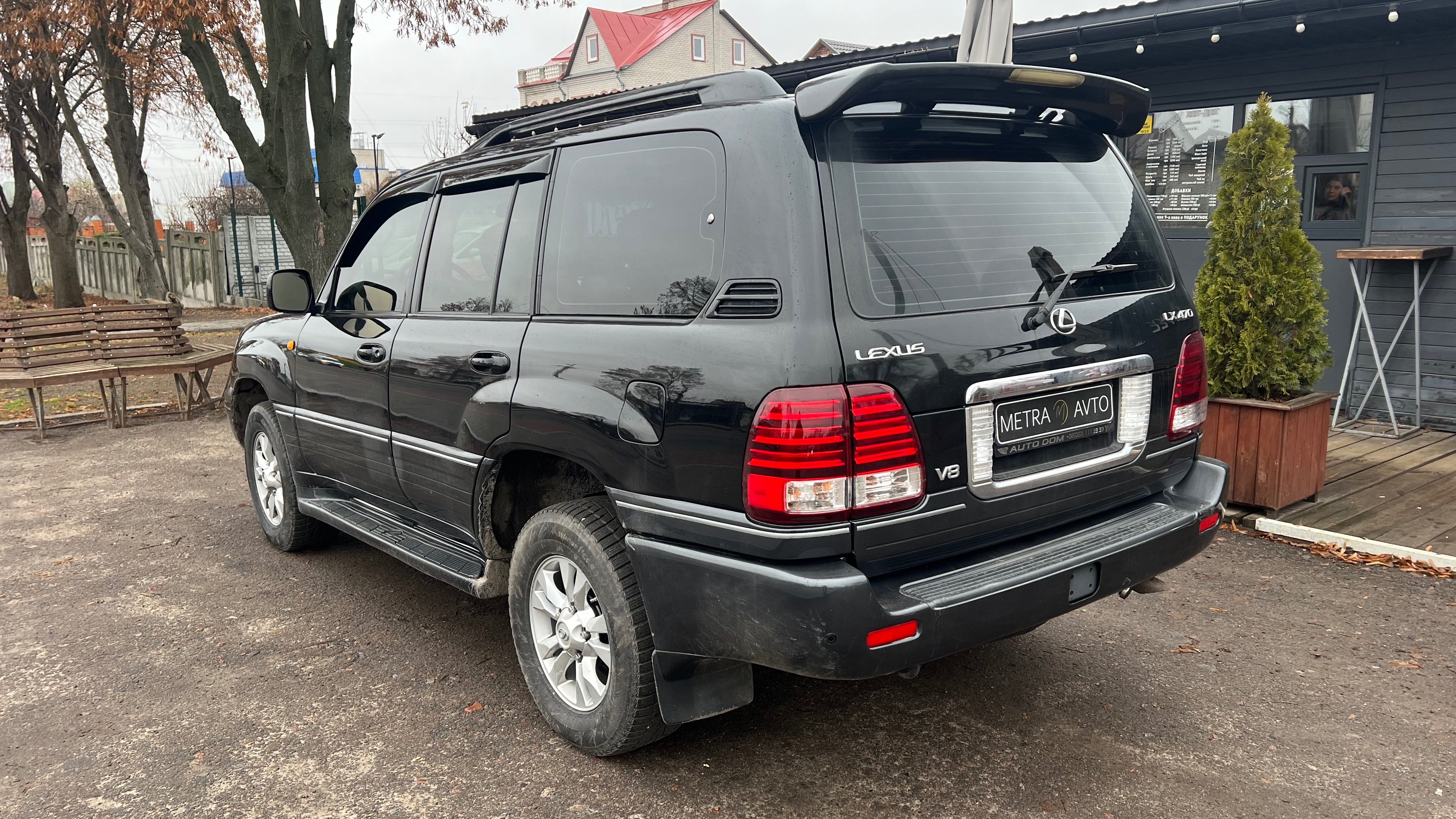 Lexus LX