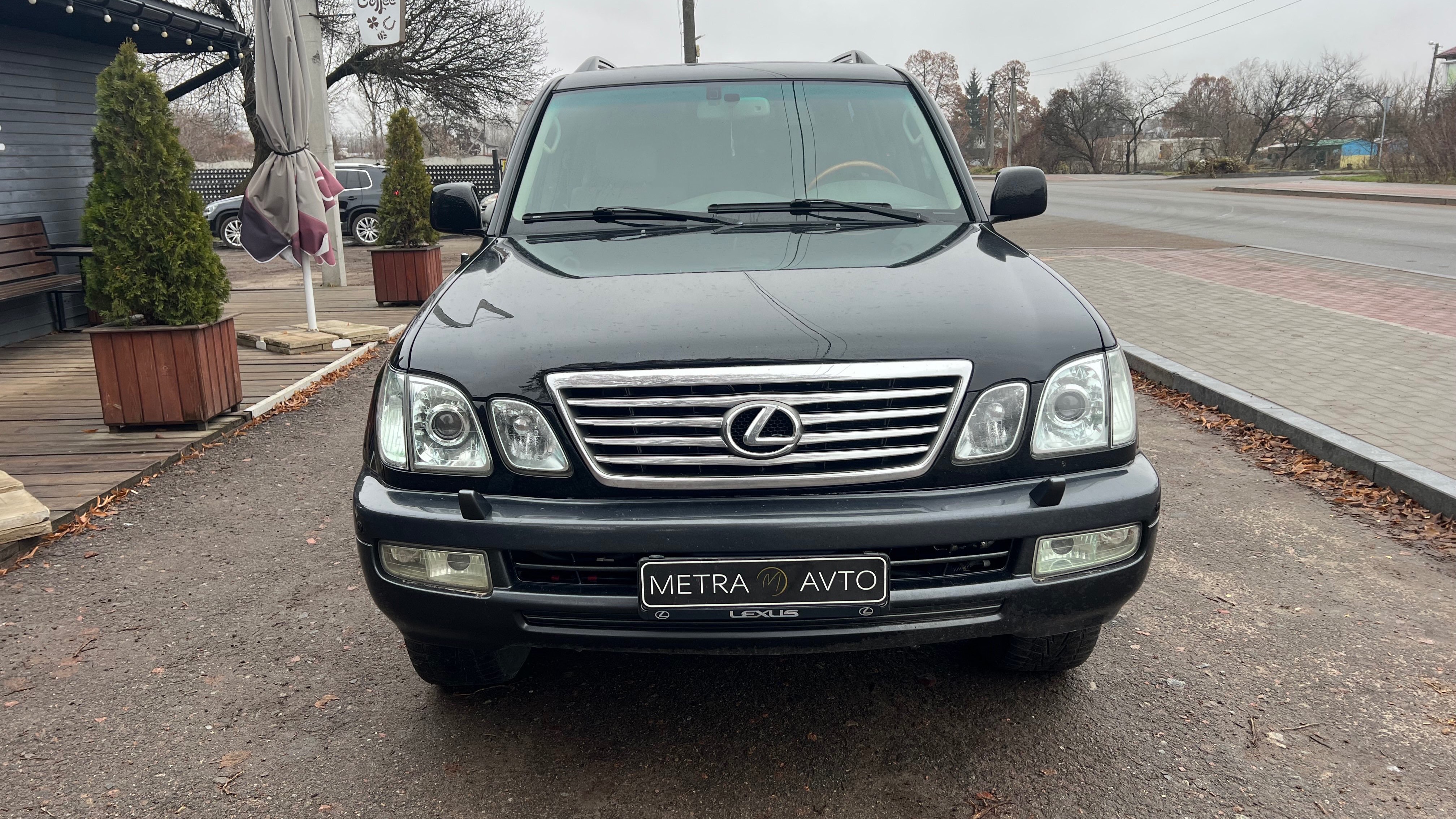 Lexus LX