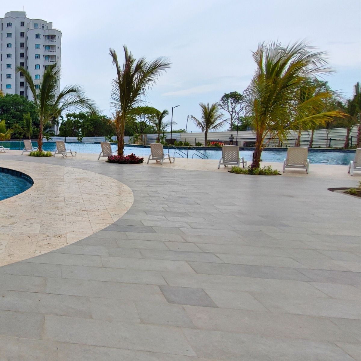 Piso Piscina Mármol Terra