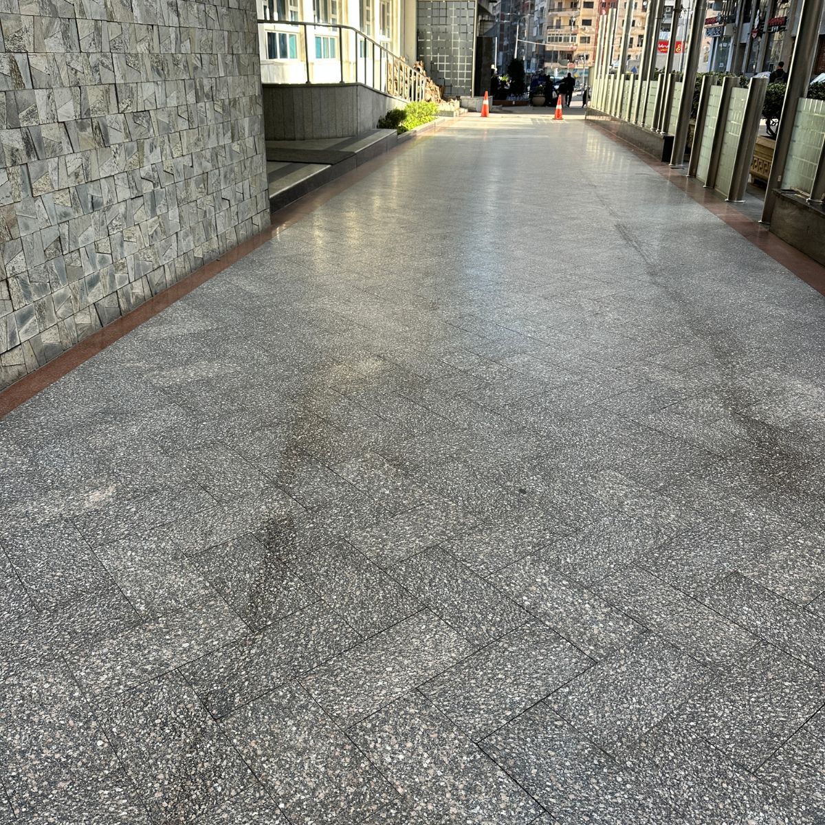 Adoquín en Granito Siena