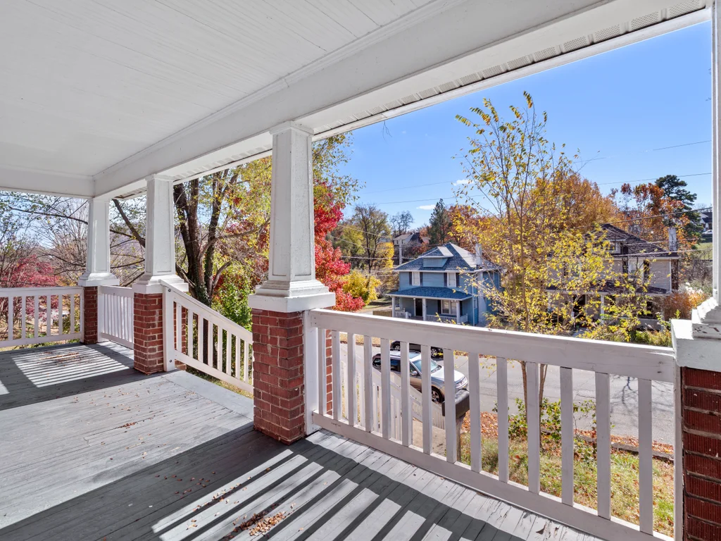 05-1005 Howbert Ave SW-MFW Media