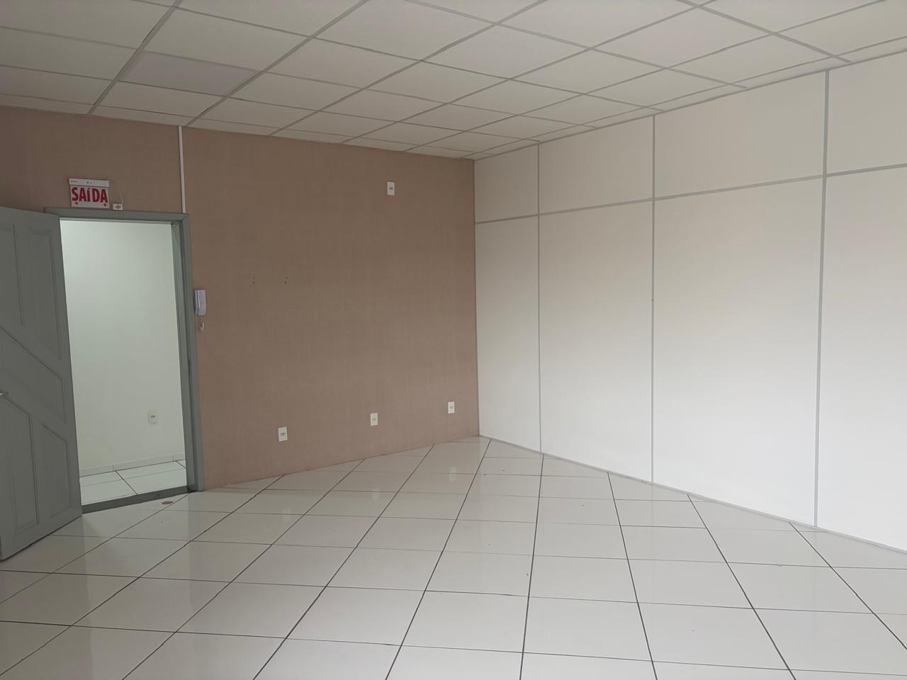 Sala comercial 32 m² no Aventureiro, Joinville – foto 4