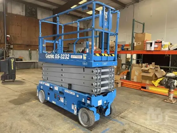 2022 GENIE GS3232