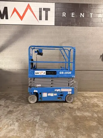 2017 GENIE GS1930