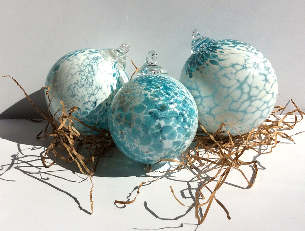 Glass-Ornaments-BlueWhite