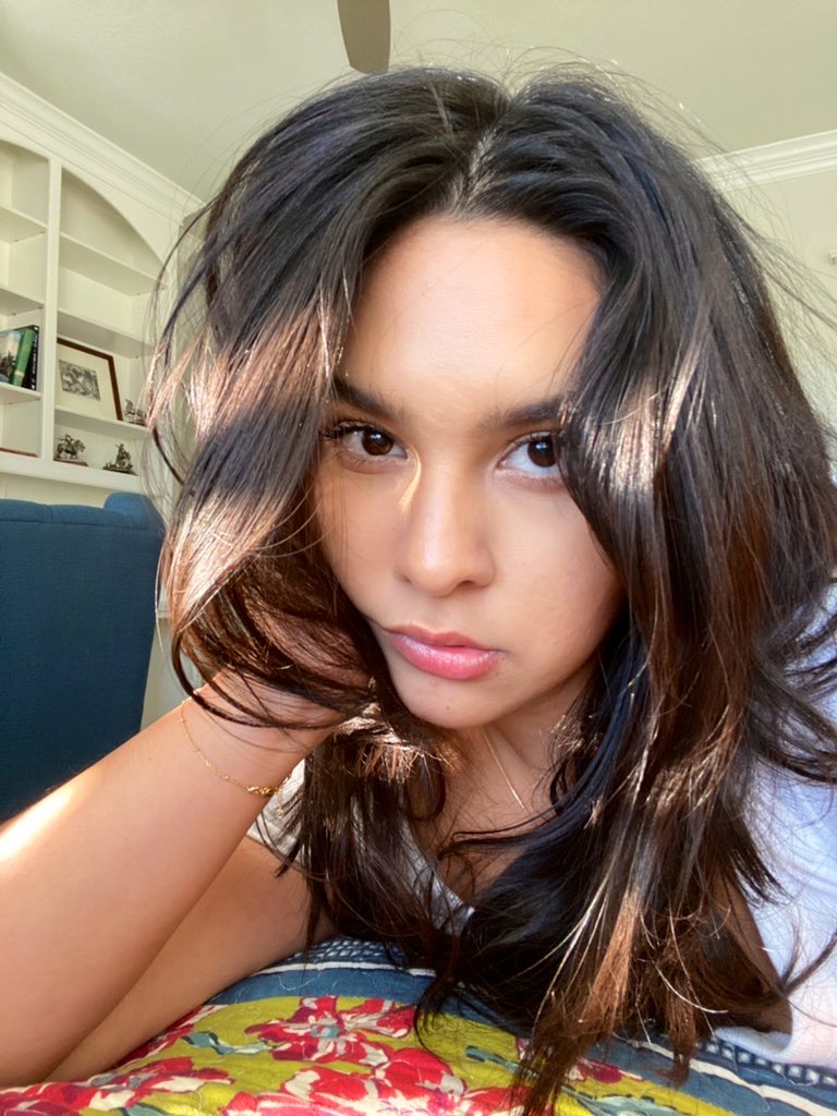 Estephania Santos 