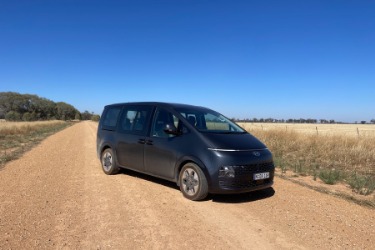 Hyundai Staria Highlander Review: The People Mover Lives On