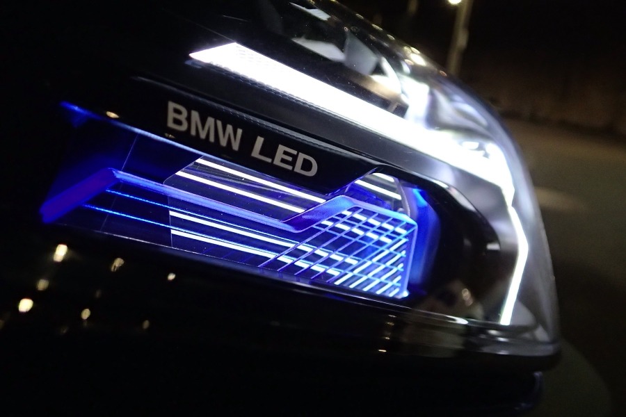 BMW Adaptive LED Headlights