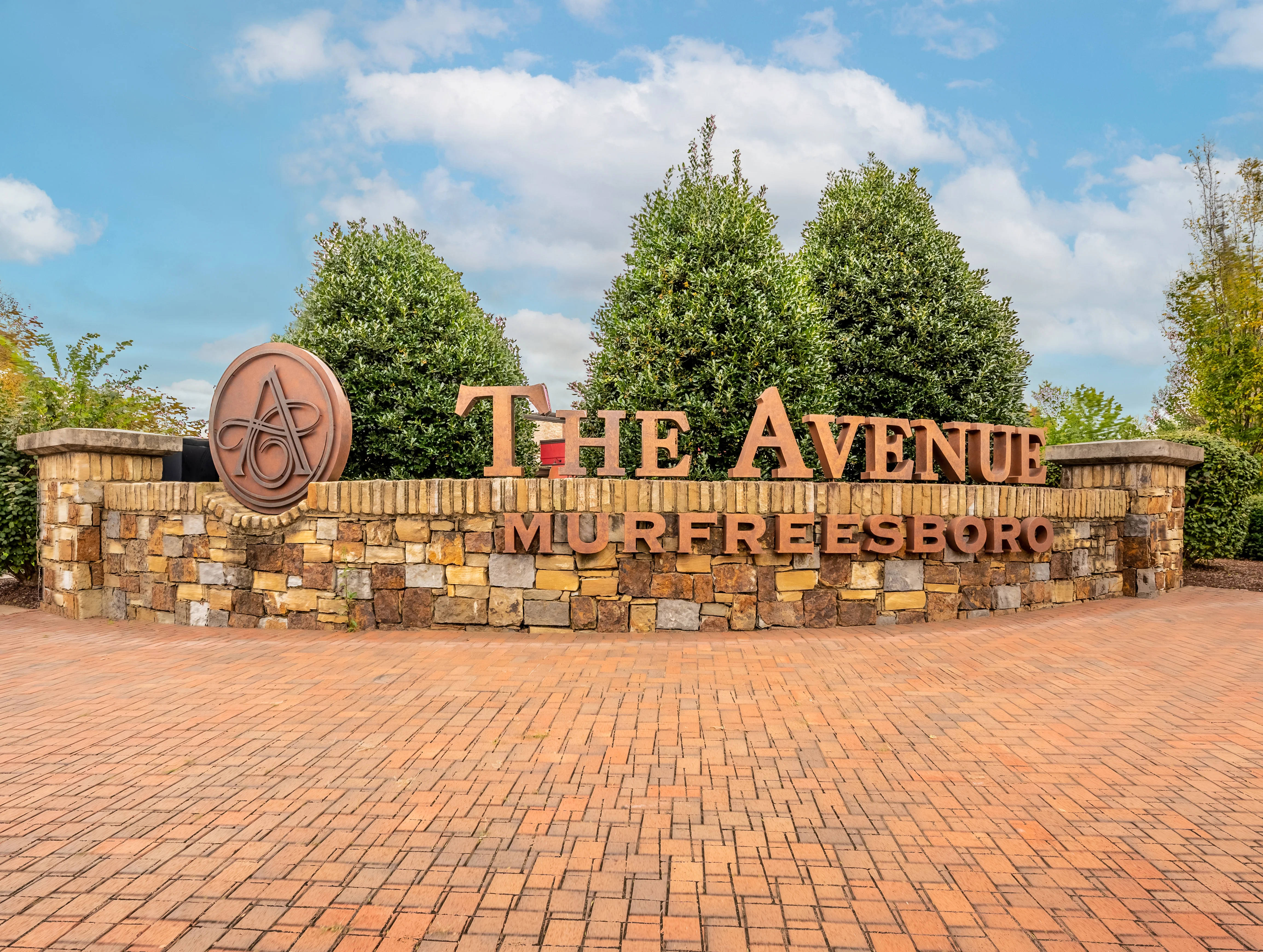 shopping center signage