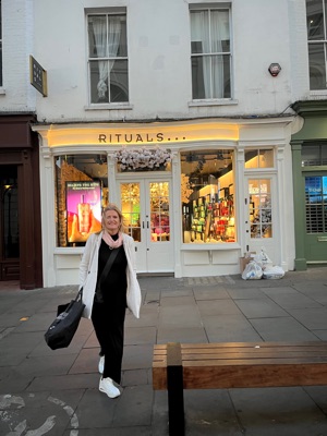 Ani's profile photo - Travel enthusiast who has visited 13 countries