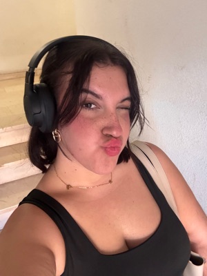 Cris's profile photo - Travel enthusiast who has visited 5 countries