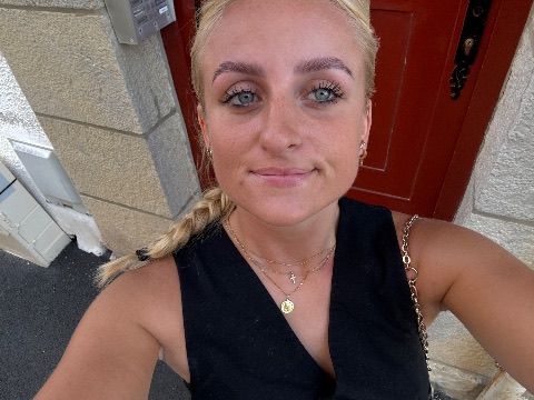 Loan, pet sitter à Paris
