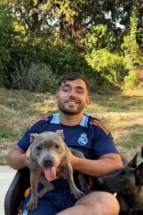 Milan, pet sitter à Miramas
