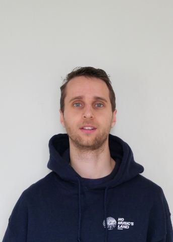 MAXENCE, pet sitter à Paris