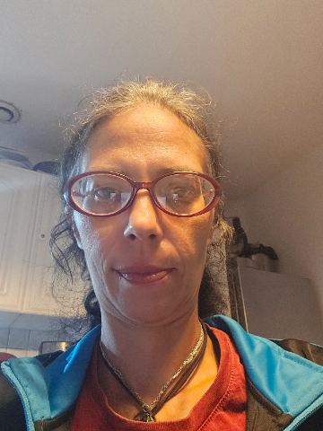 CAMILLE, pet sitter à Lacourt-Saint-Pierre