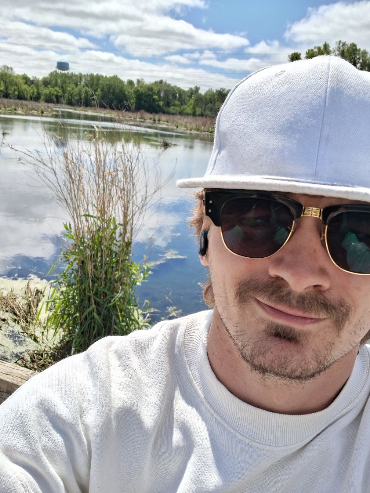 holymolybalony avatar