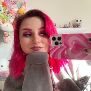 distractedqueen avatar