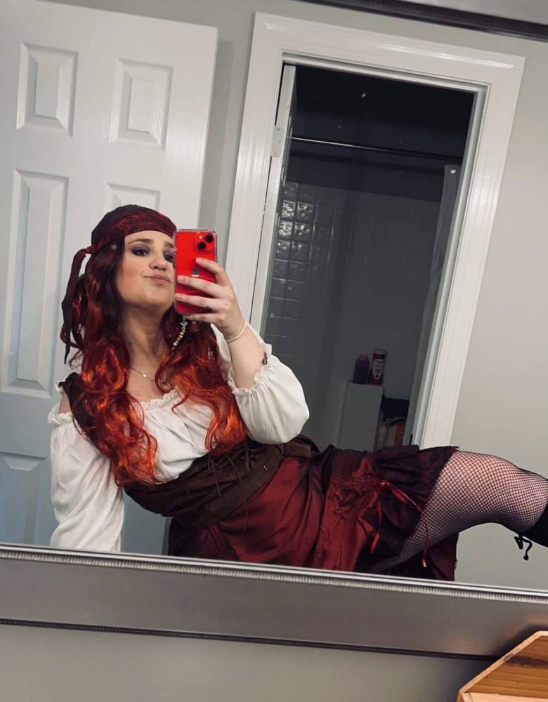 arianaapiercee avatar