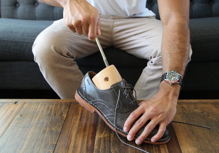 Modifying Your Barefoot Shoes: Advice for Low and High Volume Feet