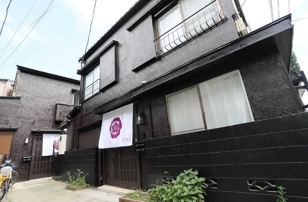 一軒家民泊 | 東京23区内 / 玄関帳場あり