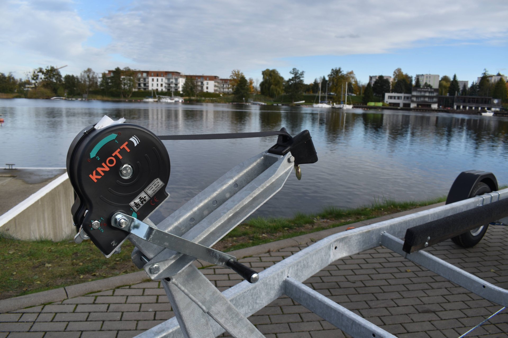 Przyczepa podłodziowa jednoosiowa MT181
