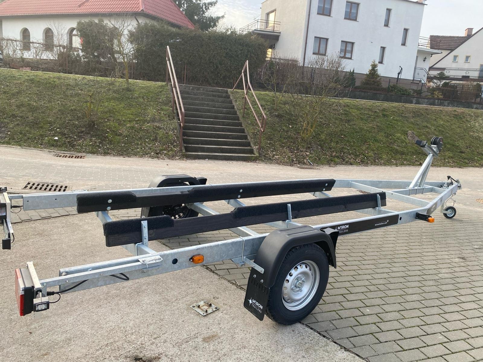 Przyczepa podłodziowa MT751 (oś 1350 kg)
