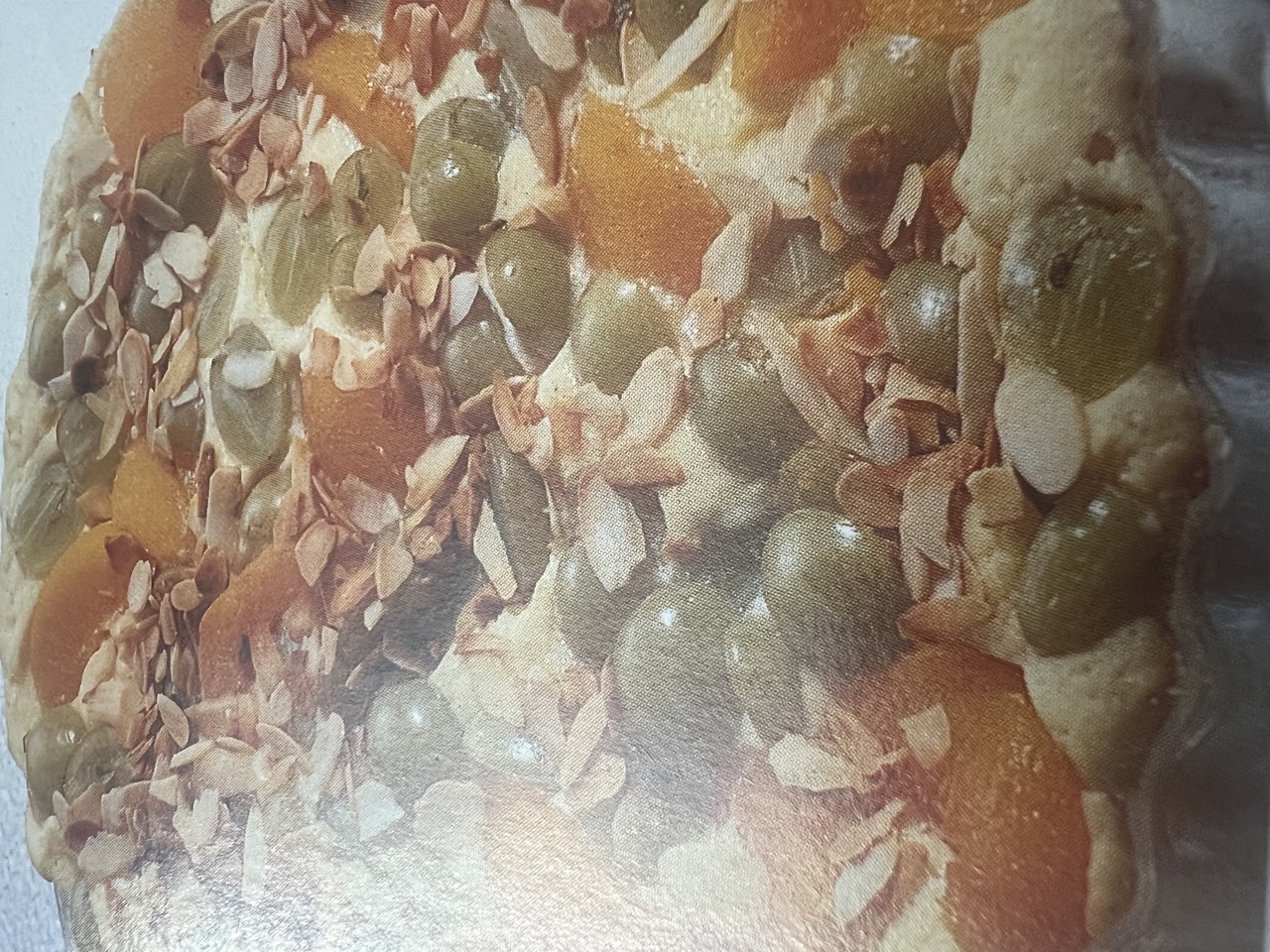 Quarkkuchen mit Früchten