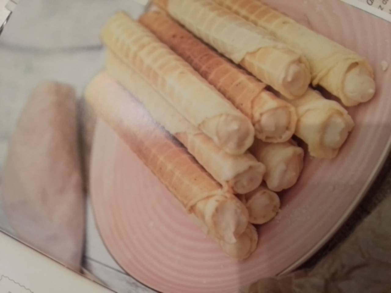 Trubotschki. Gefüllte Waffeln