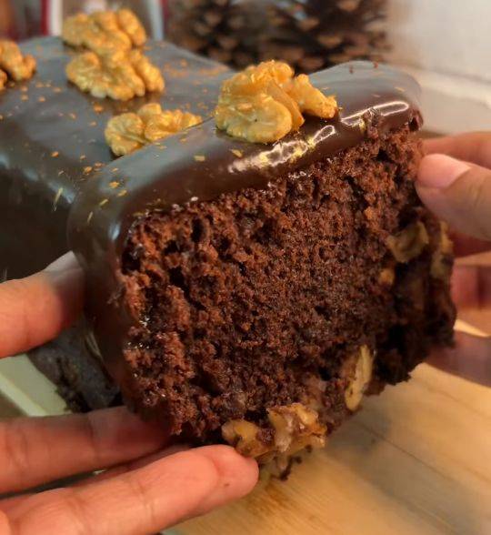 Schokoladen-Nuss-Kuchen