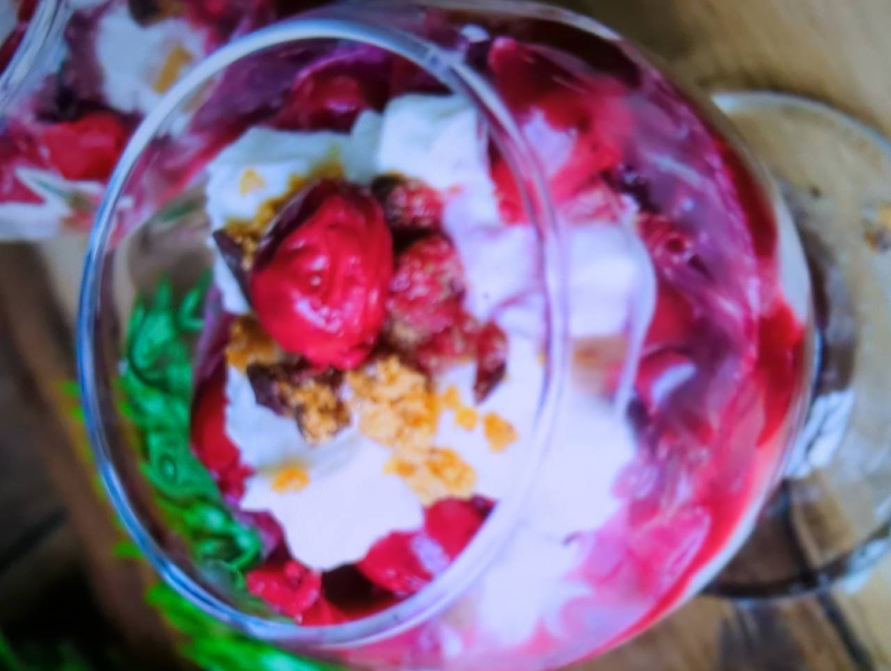 Lebkuchen-Kirsch-Dessert