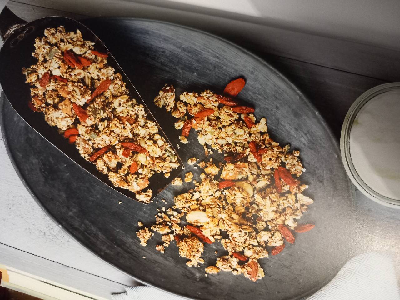 Geröstetes Nuss-Granola