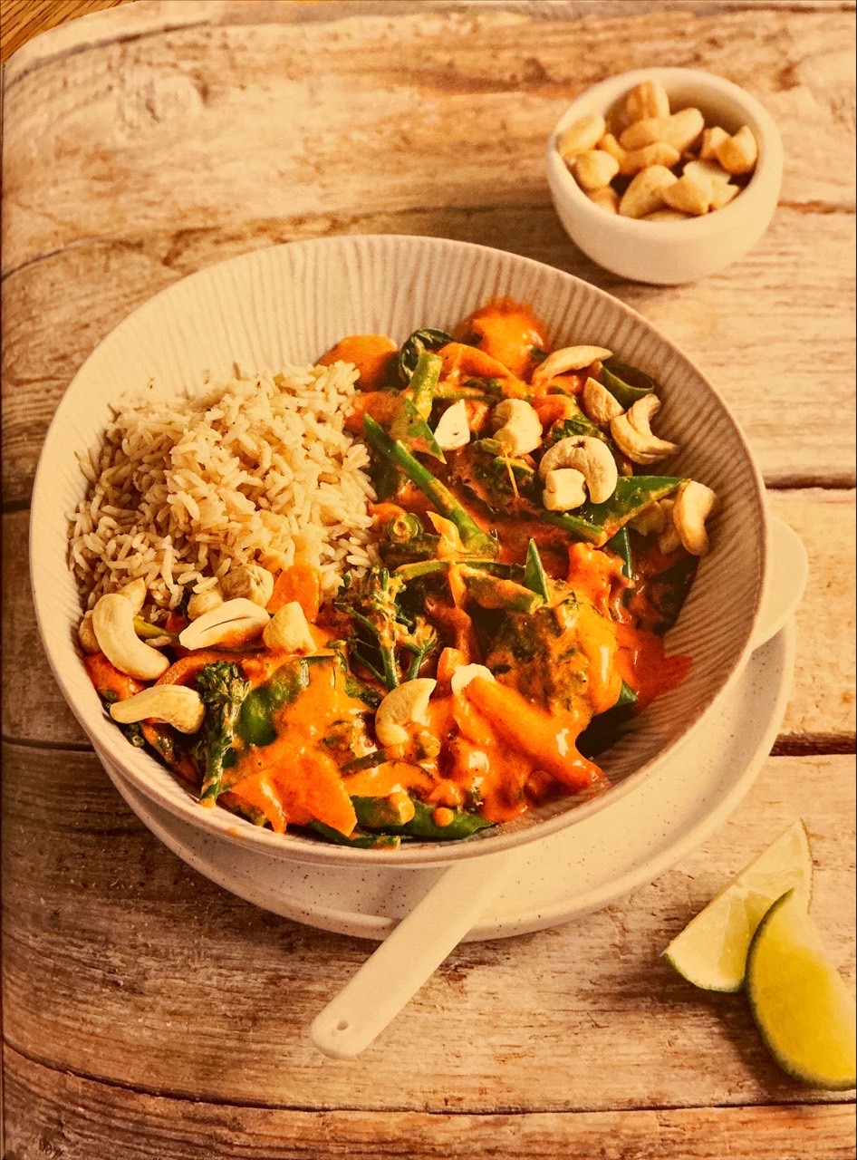 Grünes Gemüse-Kokos-Curry