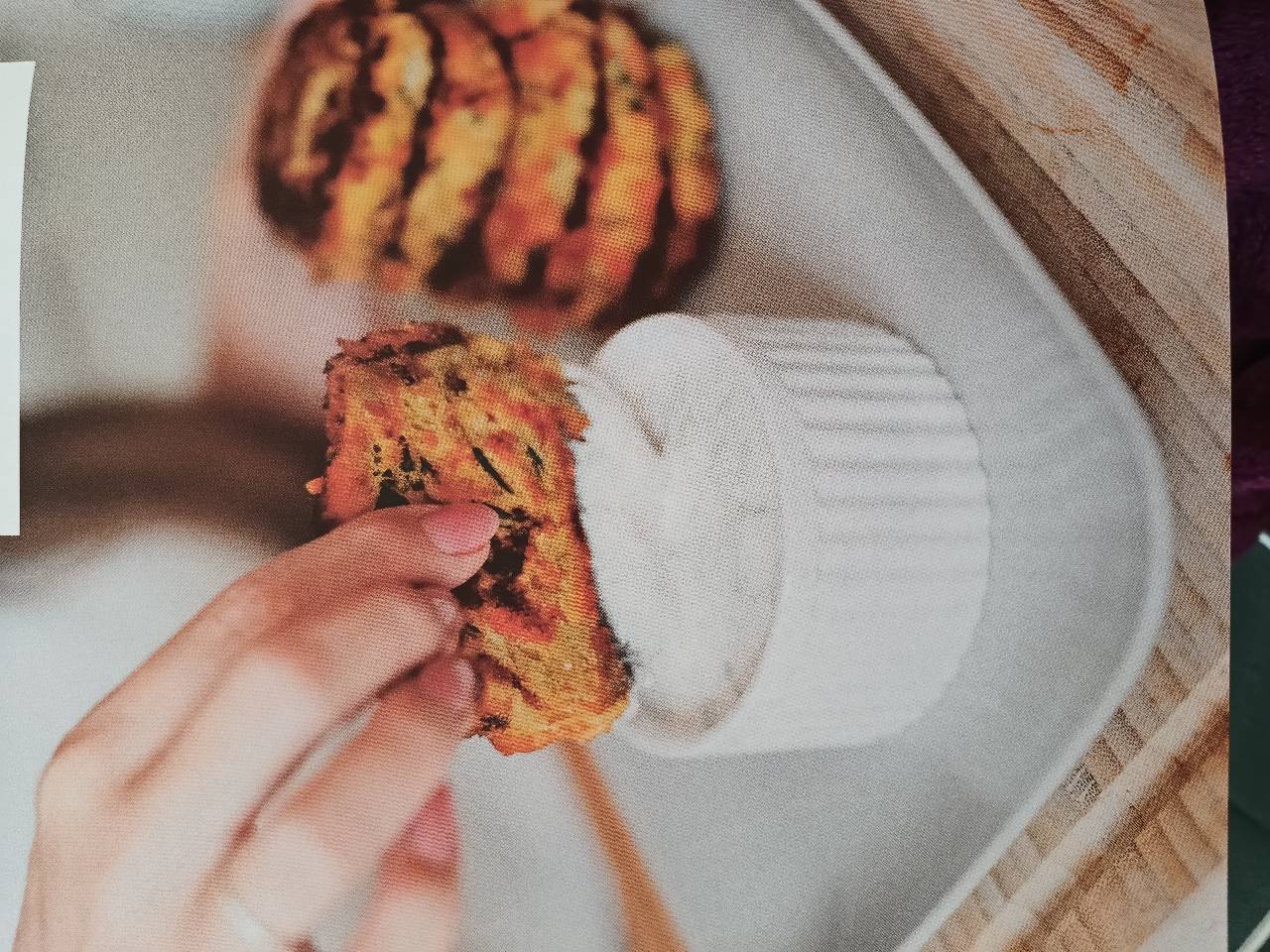 Hirse-Gemüse-Puffer mit Kräuterdip