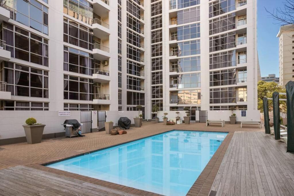 Onsite Auction - Insolvent Estate - Residential Apartment - Sandown, Sandton A-3708