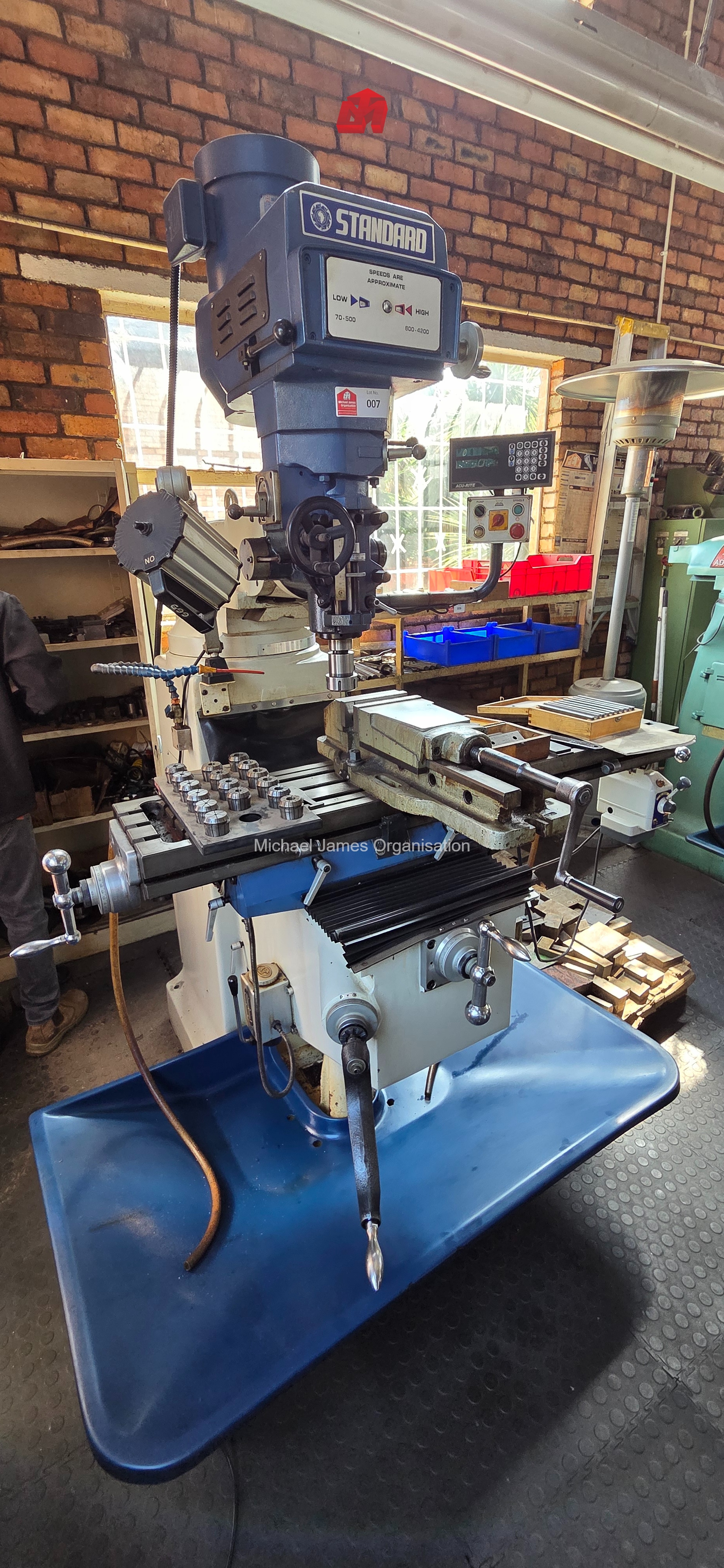 Standard Milling Machine thumbnail 4