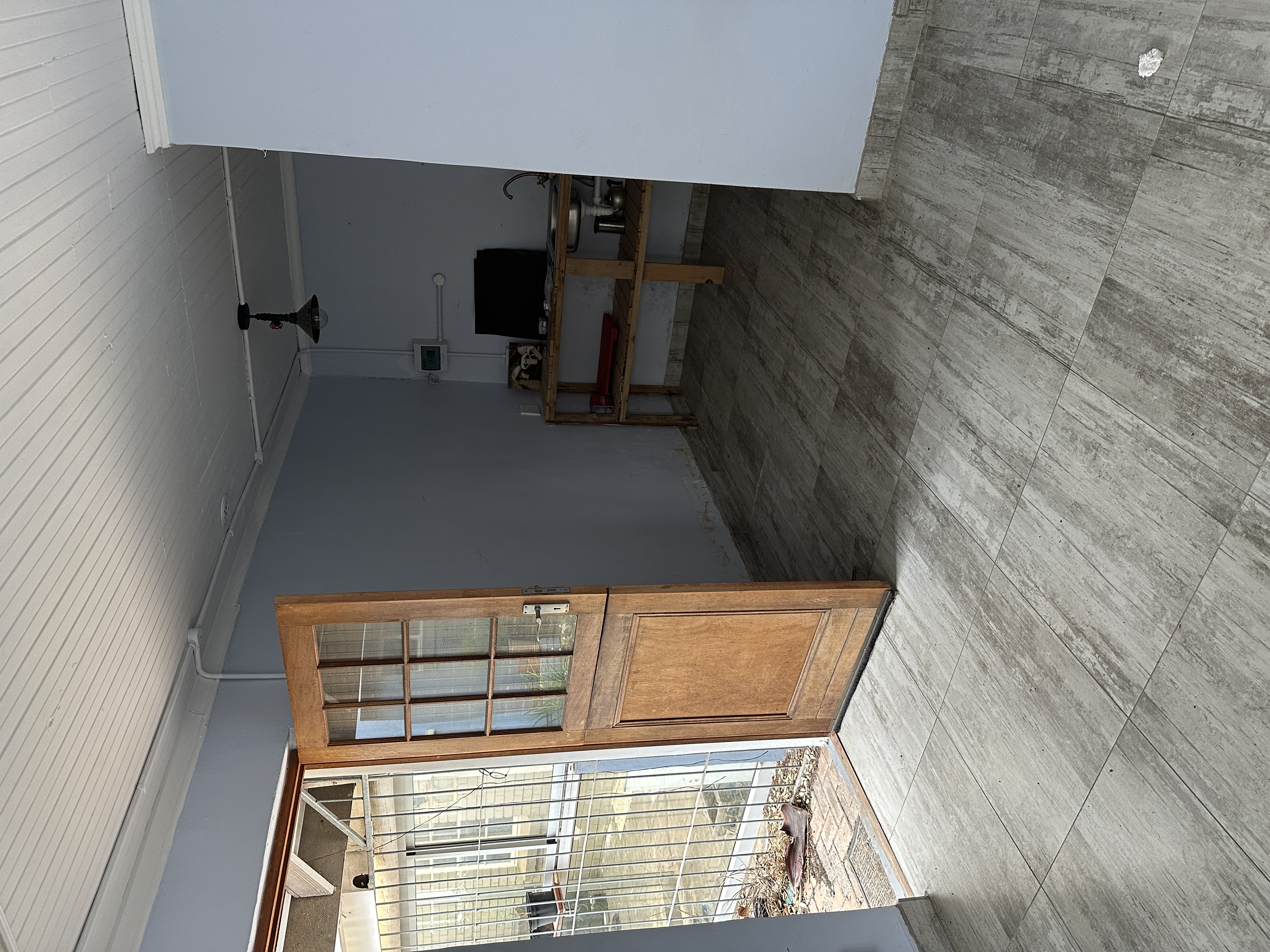 Jeffreys Bay - 3 Bedroom Home + 2 Flatlets thumbnail 6