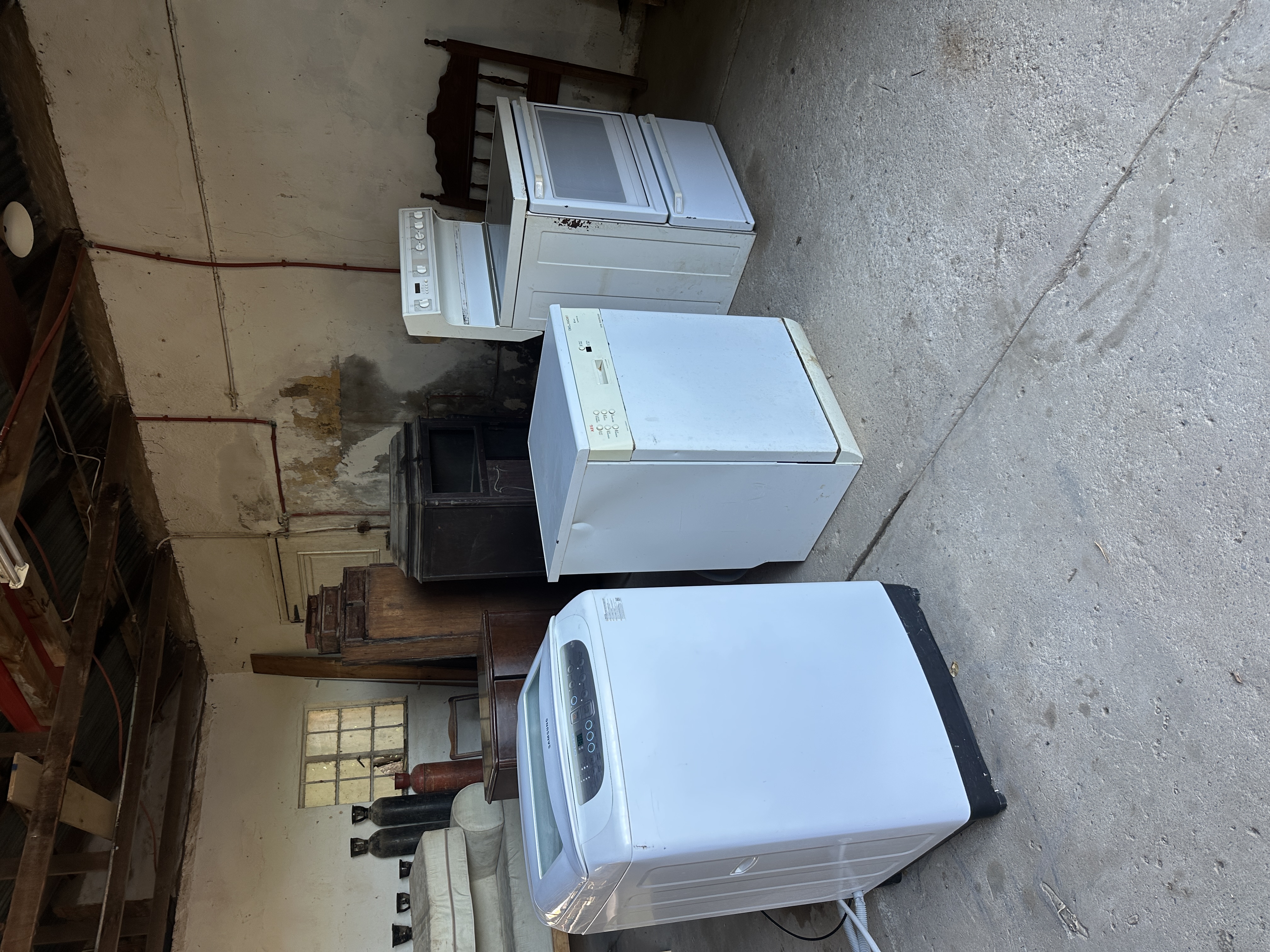 Furniture and Appliances thumbnail 4