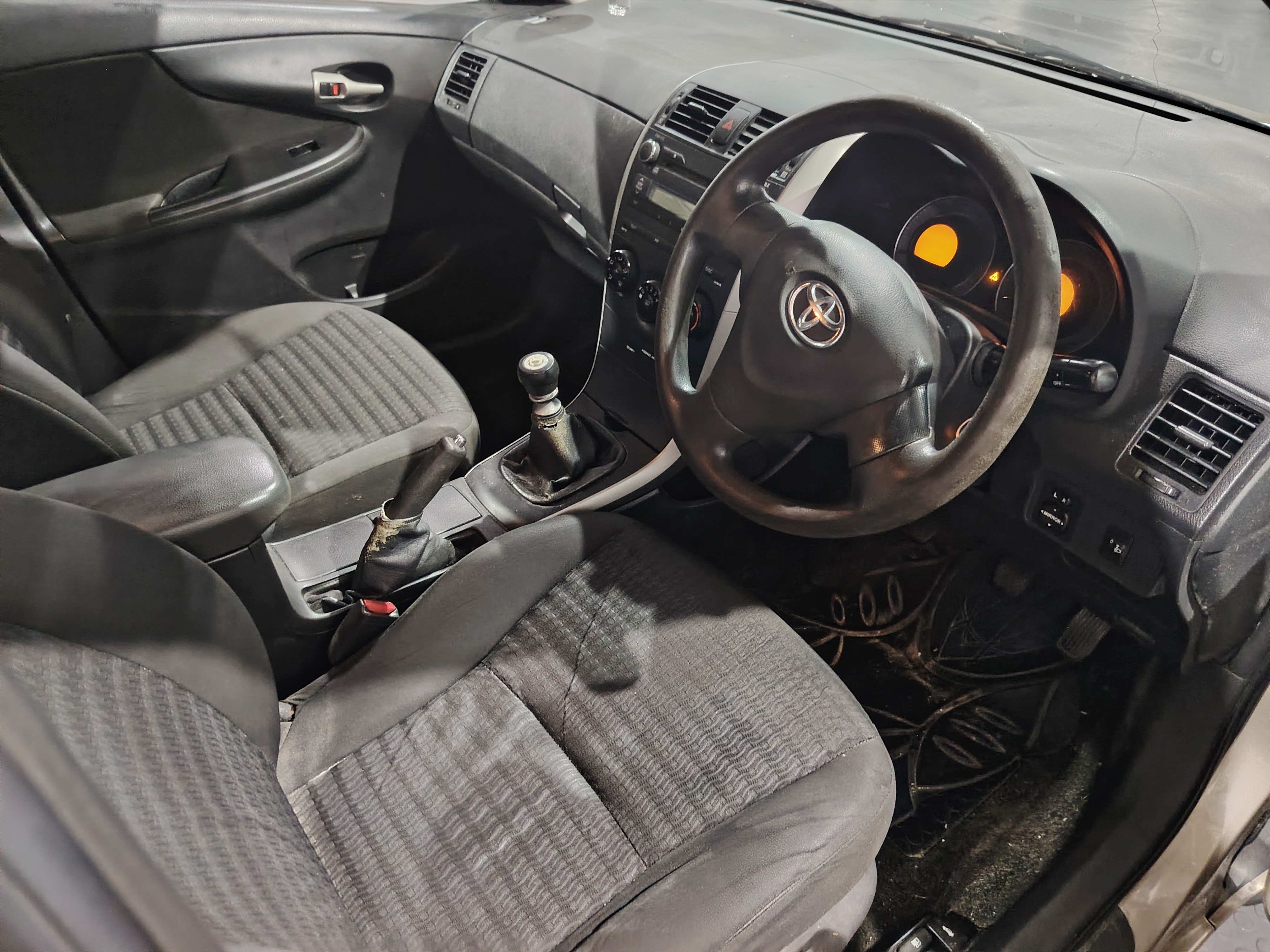 2009 TOYOTA COROLLA 1.6 PROFESSIONAL thumbnail 5