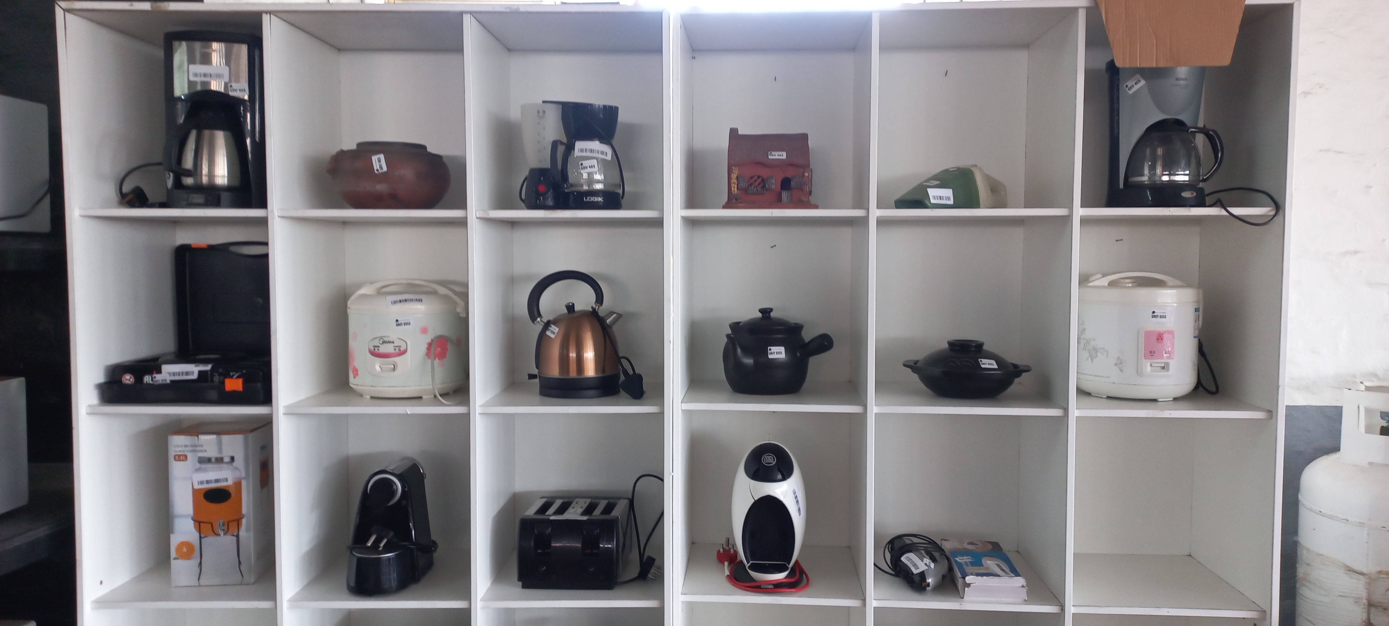 Furniture and Appliances thumbnail 11