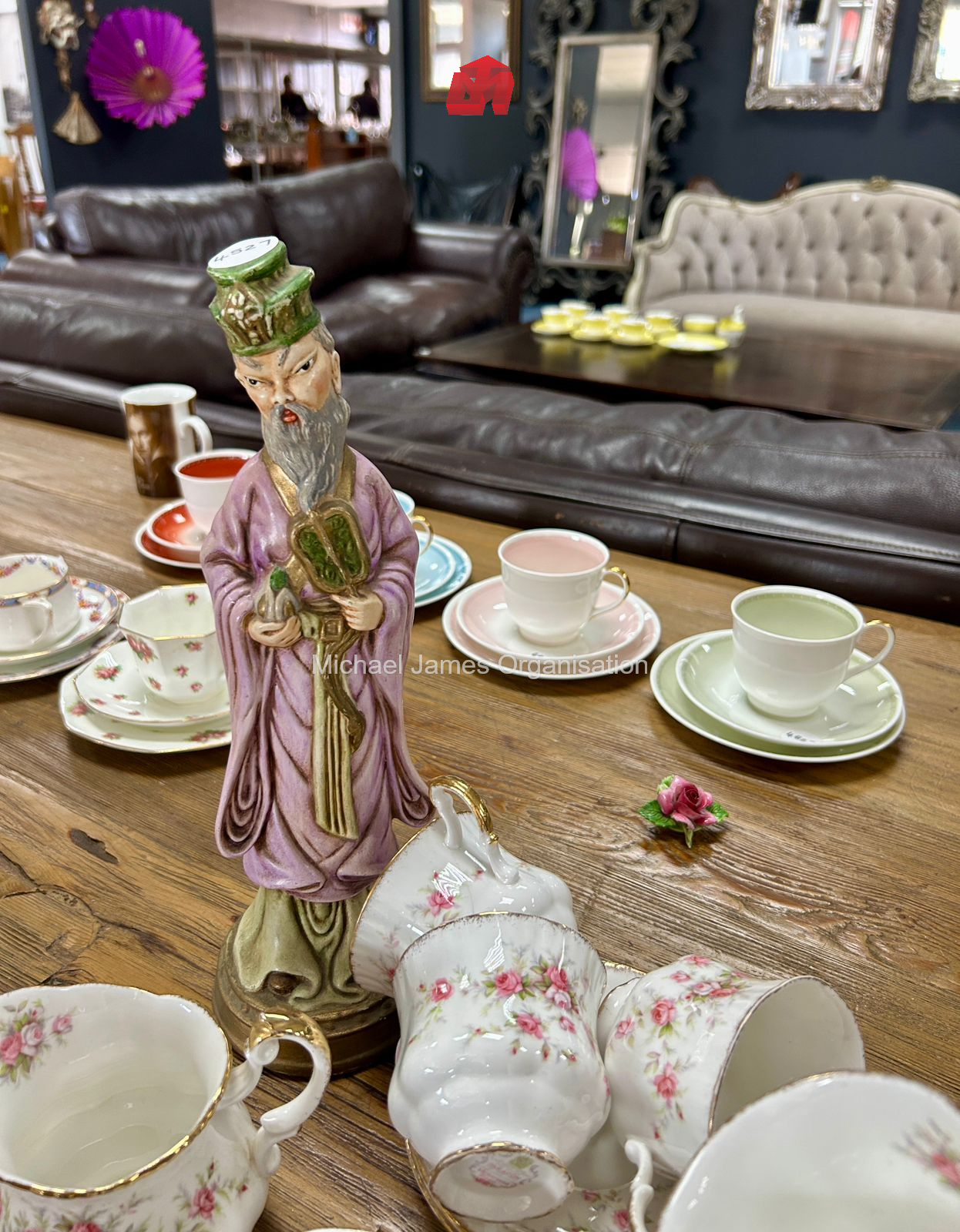 Beautiful Home Furnishings thumbnail 16