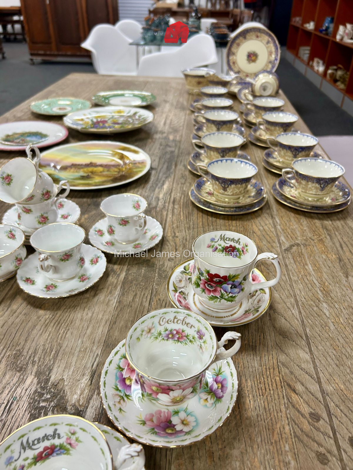 Beautiful Home Furnishings thumbnail 12