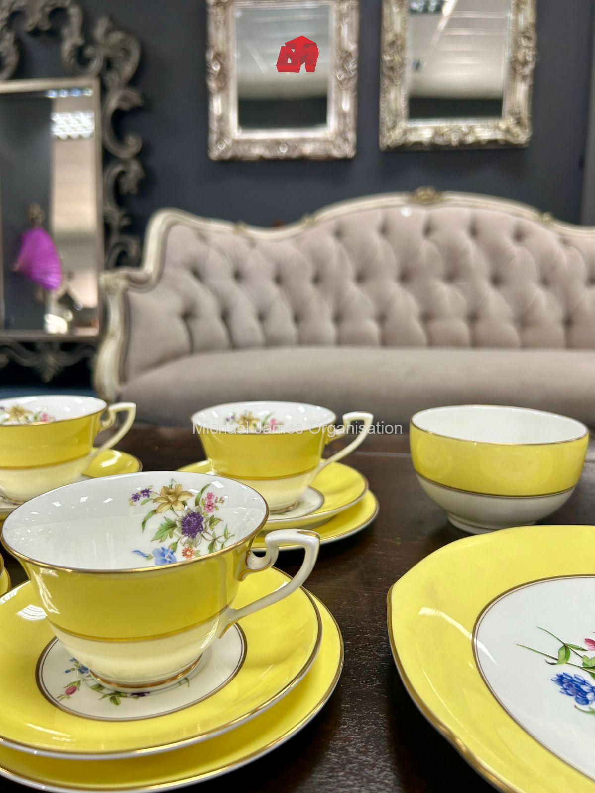 Beautiful Home Furnishings thumbnail 13