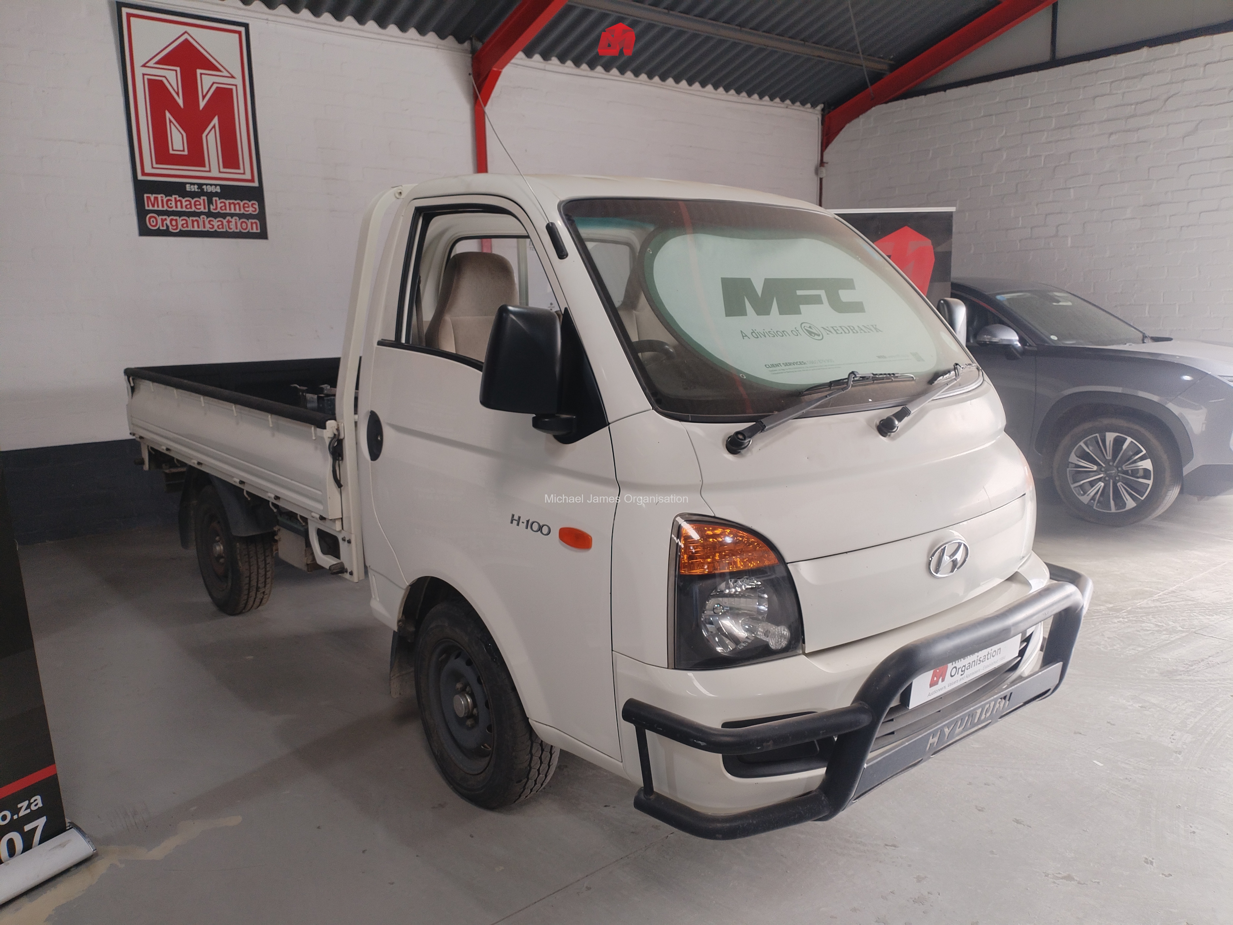 2019 HYUNDAI H100 2.6D A/C F/C D/S thumbnail 3