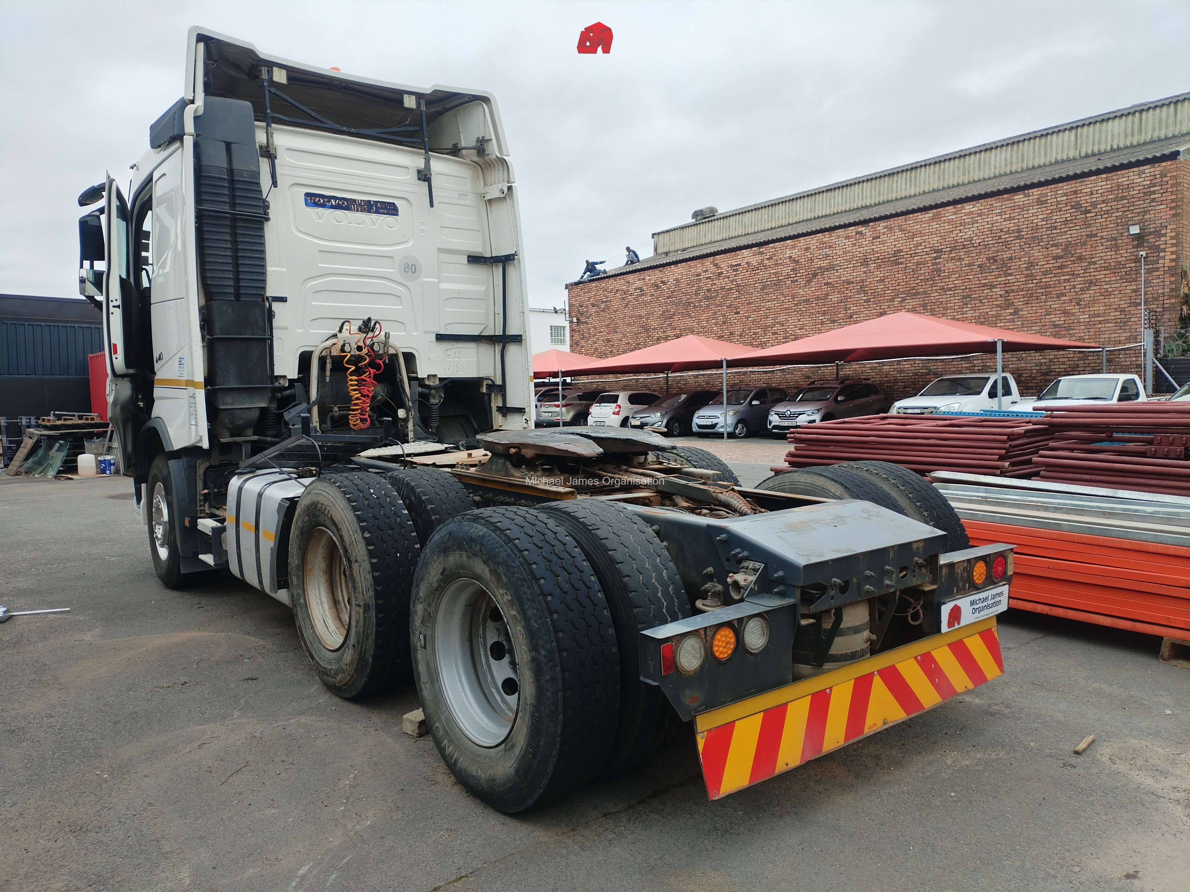 2018 VOLVO FH 440 DOUBLE AXLE TRUCK thumbnail 5